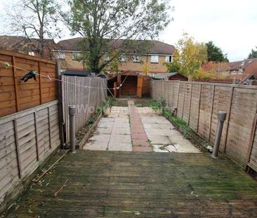 Lowdell Close, West Drayton, UB7 - Photo 3