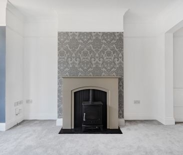 3 bedroom terraced house to rent - Photo 1