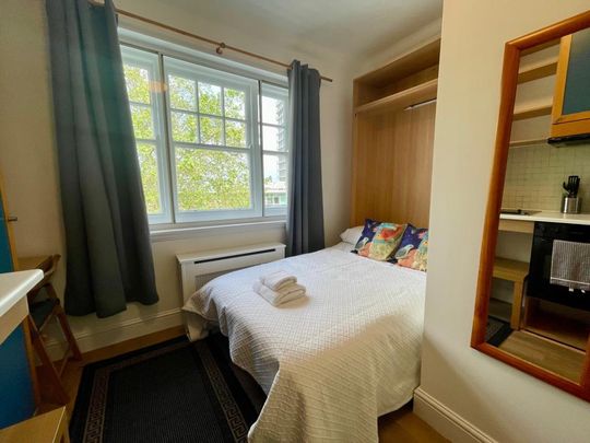 Flat 422 Fulham Palace Road, Fulham W6 9HH - Photo 1