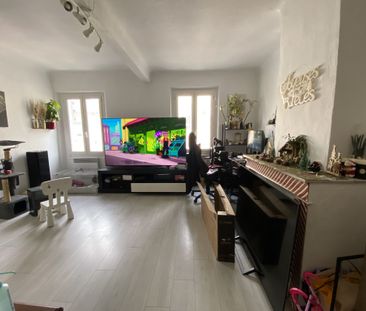 Location Appartement 3 pièces 82m² PIERREFEU DU VAR 83390 - Photo 1