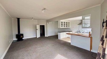 Possibilities Galore in Woolston! - Photo 2