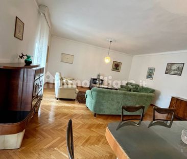 Trilocale via San Lazzaro 17, Borgo Teresiano, Trieste - Foto 1