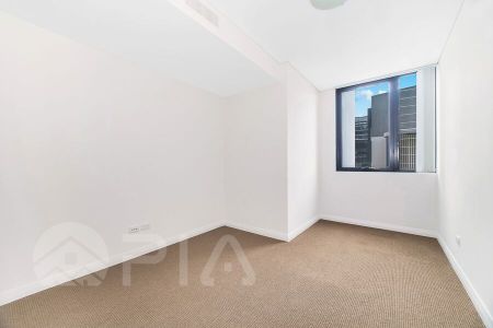 Nearly Brand New Luxury Two Bedrooms Apartment for Lease. - Photo 3