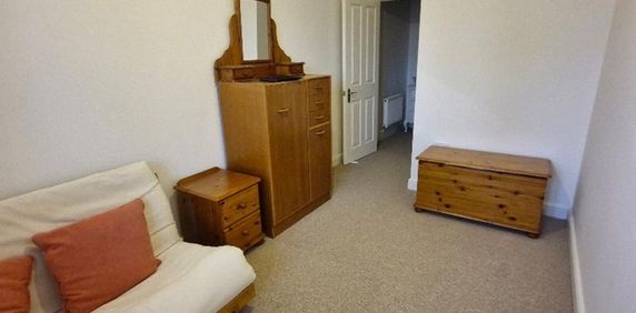 Room in a Shared House, Strathearn Drive, BS10 - Photo 2