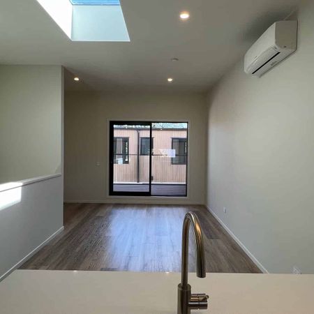 Waterloo 2 Bedroom Townhouse - Photo 3