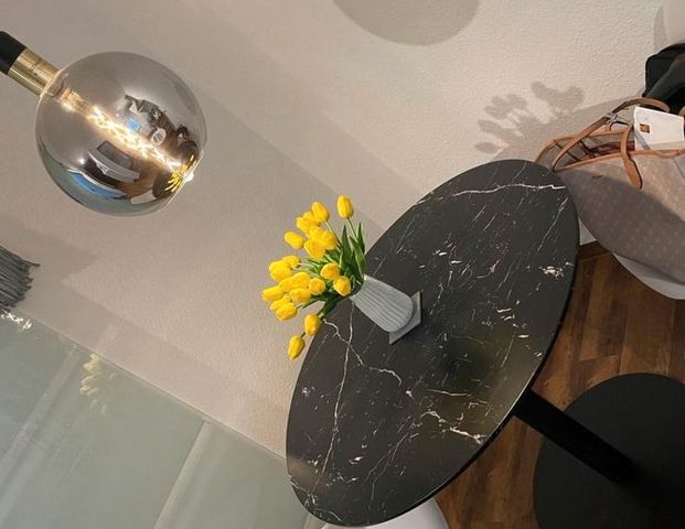 NACHMIETERIN gesucht für 2- ZW/MINIHAUS Versbach - Photo 1