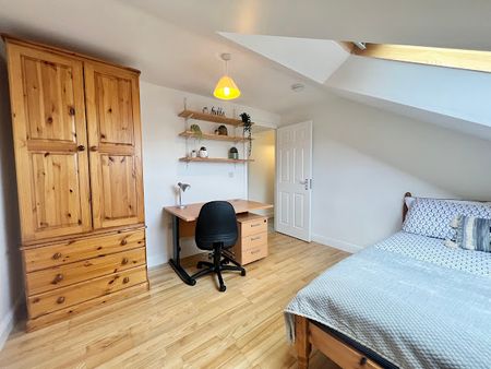 4 Bedrooms, 14 Willowbank Mews Flat 6 – Student Accommodation Coventry - Photo 5