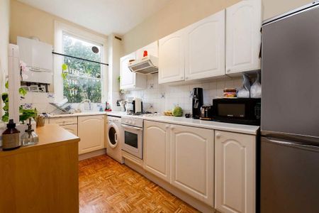 2 bedroom flat to rent - Photo 4