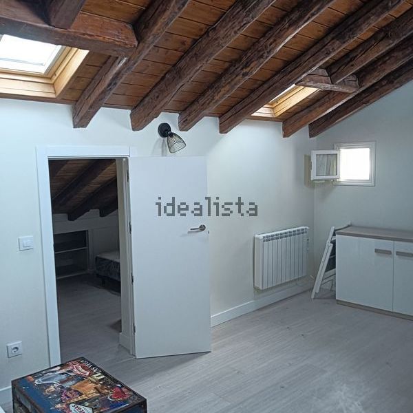 Alquiler de piso en Malasaña-Universidad - Photo 1