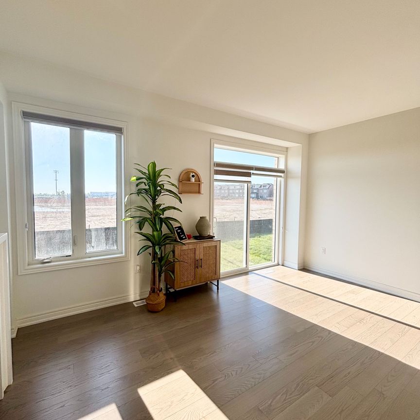 For Lease - 103 Picardy Drive, Hamilton, Ontario - Photo 1