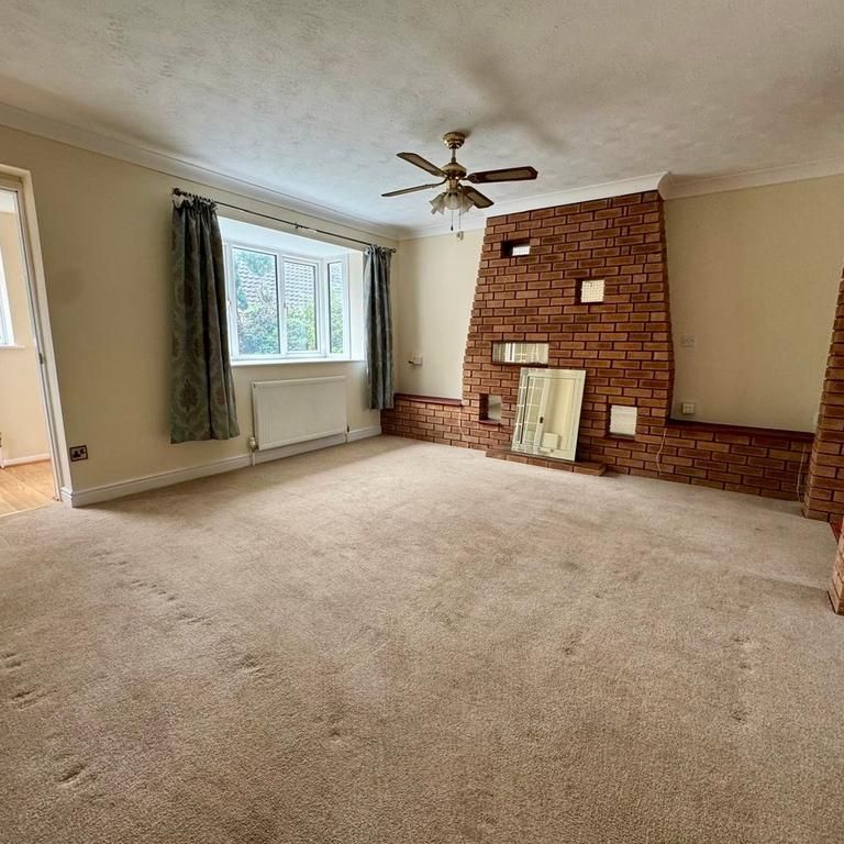 3 bedroom bungalow to rent - Photo 1