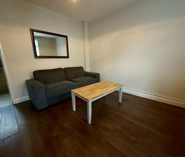 12 Maryville Avenue, Belfast, BT9 7HE - Photo 1