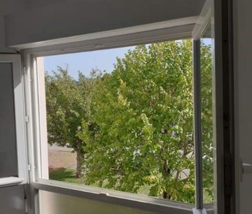 Location Appartement 2 pièces 47m² ROANNE 42300 - Photo 6