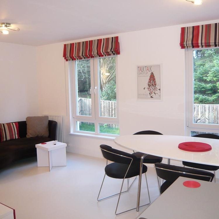 Woodlands Terrace, Cults, AB15 - Photo 1