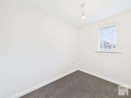 Gravenmoor Drive :: Manchester, M7 - Photo 2