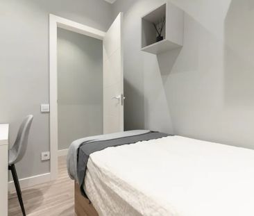 Carrer de Prats de Molló, Barcelona, Catalonia 08021 - Photo 1