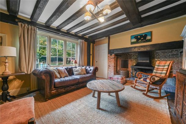 5 bedroom detached house to rent - Photo 1