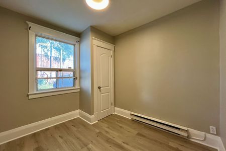 For Lease - 775 Woodbine Avenue, Toronto, Ontario - Photo 2