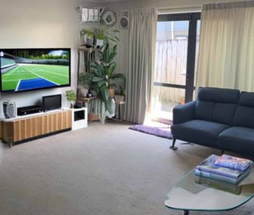 2 Bedrooms in Enderley - Photo 1