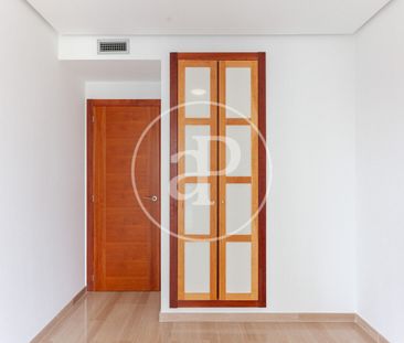 Flat for rent with swimming pool in Ciutat Jardí (Valencia) - Photo 1