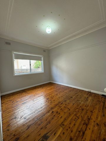 Well Presented Two Bedroom Home&excl; - Photo 2