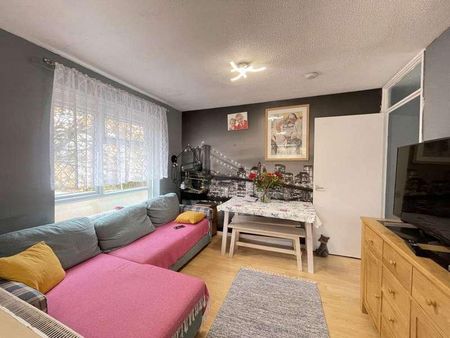 Eyrescroft, Bretton, PE3 - Photo 3