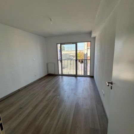 Location Appartement 3 pièces 66m² CENON 33150 - Photo 4