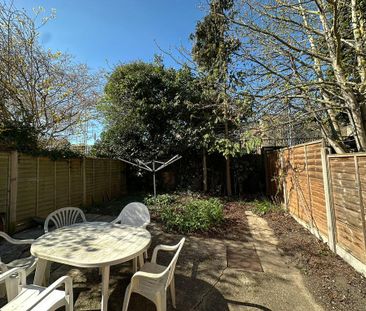 1 bedroom in a house share to rent - Photo 6
