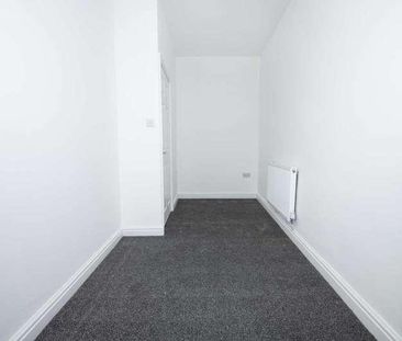 Merton Road, Prestwich, M25 - Photo 5