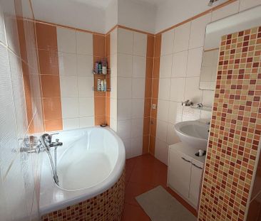 Pronájem bytu 2+1 63 m² - Photo 1