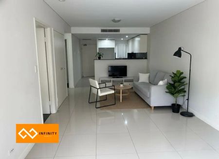 “Modern Ground Floor 2 Bedroom Apartment” - Photo 4