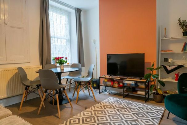 5 bedroom house to rent - Photo 1