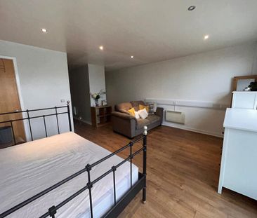 Studio to rent - Photo 2