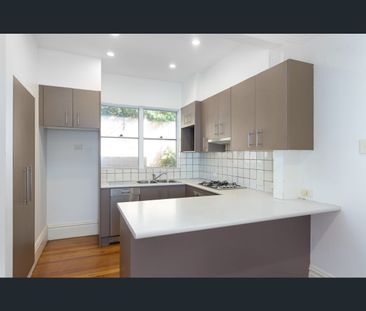 9 Harkness Street, Woollahra, NSW 2025 - Photo 5
