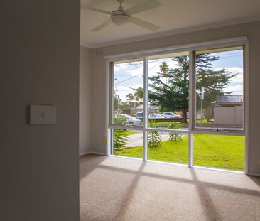 3 Garema Drive, Morphett Vale SA 5162 - House For Rent | Domain - Photo 3