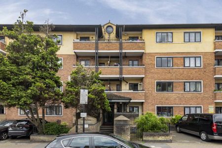 1 bedroom flat to rent - Photo 5