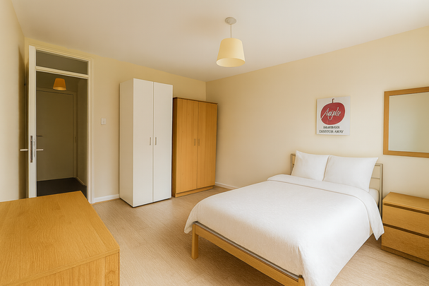 Fairlie Court – Room 3 - Photo 1