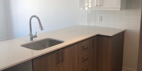 À LOUER LAVAL SUPERBE 4,5 TRIPLEX - Photo 3