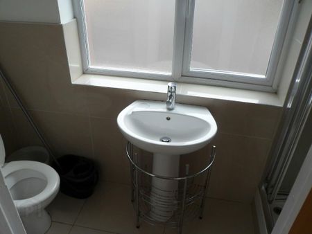 Apt 3, 53 University Street, Belfast, BT7 1FY - Photo 3