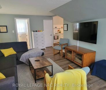 243 Derby Road #UPPER - Photo 2