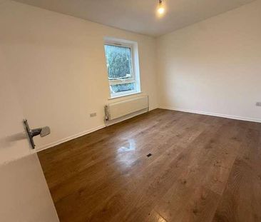 Whitbread Close, London, N17 - Photo 1