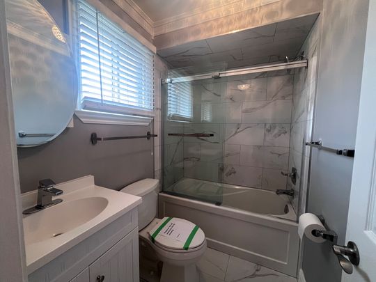 For Lease - 5254 Astwell Avenue Unit# Upper, Mississauga, Ontario - Photo 1