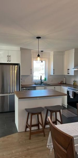 Magnifique 5 et demi disponible 1 avril - Photo 1