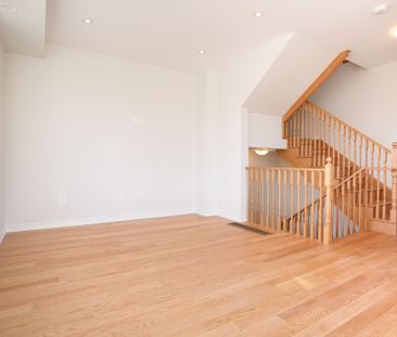 For Lease - 1260 National Valley Drive, Mississauga, Ontario - Photo 2