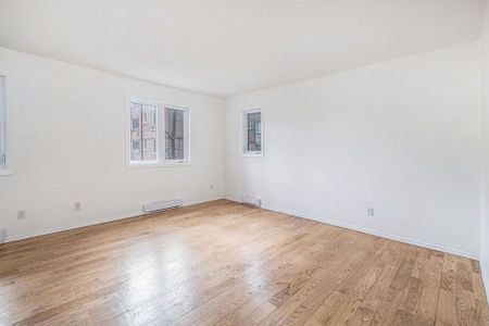 For Lease - 1204 Shillington Avenue Unit# 16, Carlington - Central Park, Ontario - Photo 2