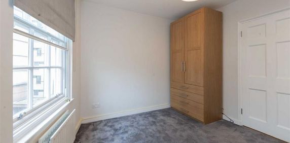 3 bedroom flat to rent - Photo 2