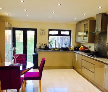1 bedroom in a house share to rent - Photo 5