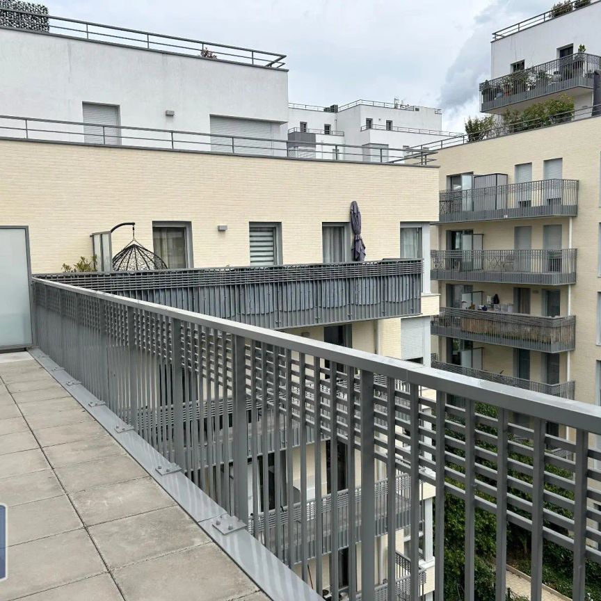 Appartement à louer 4 pièces 75.81m² - Photo 1
