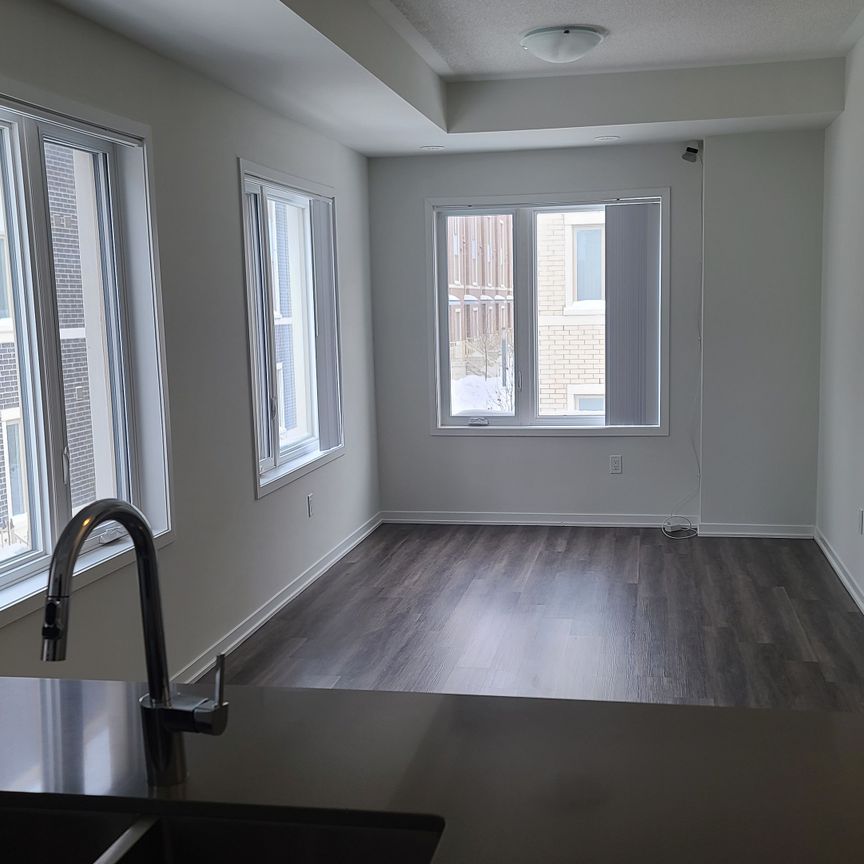 For Lease - 151 Honeycrisp Crescent Unit# 183, Vaughan, Ontario - Photo 1
