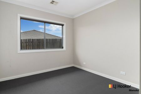 43 Adventure Street, Harrison ACT, Belconnen - Photo 2